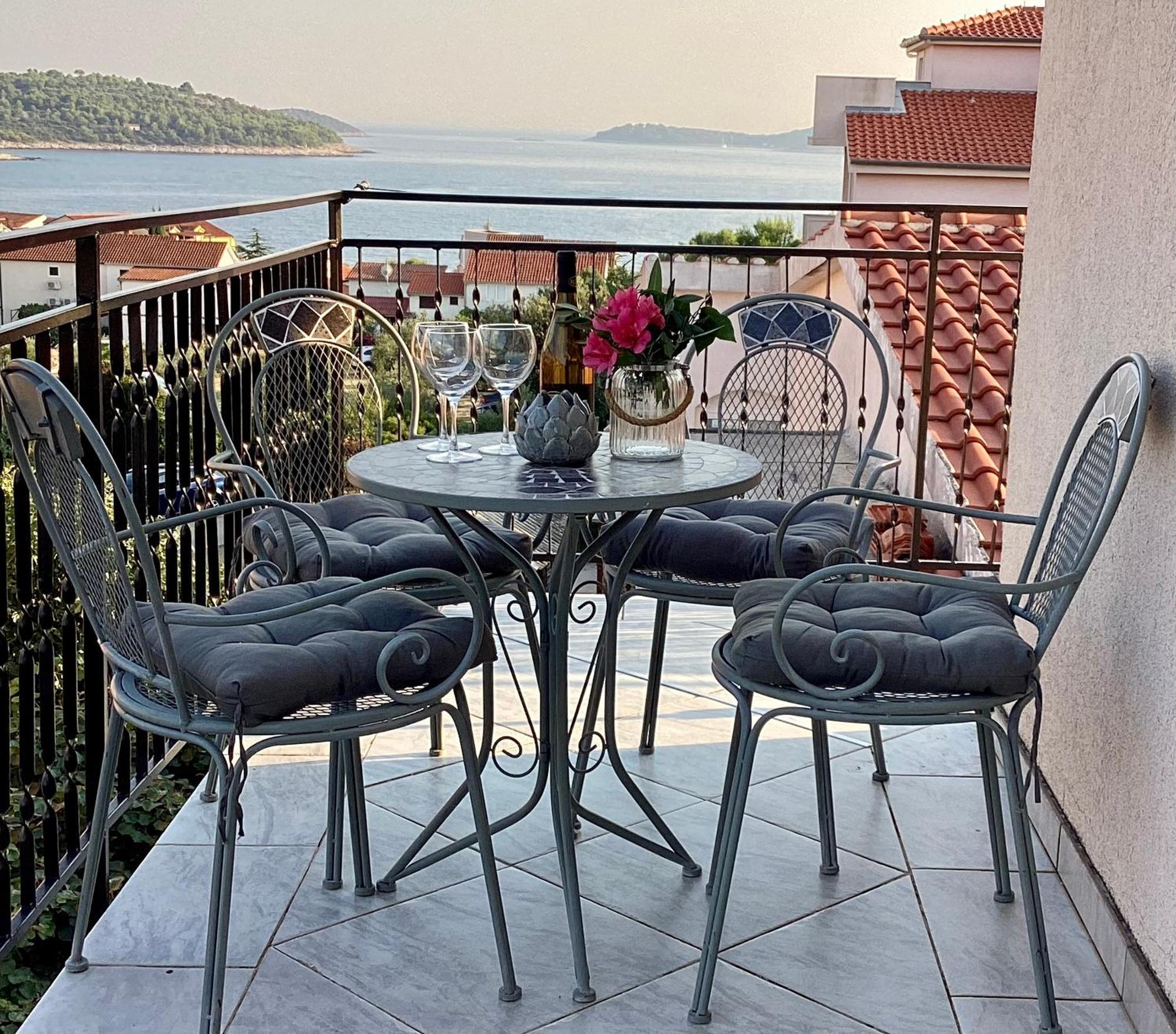 Apartmani Mate Rogoznica  Exteriör bild