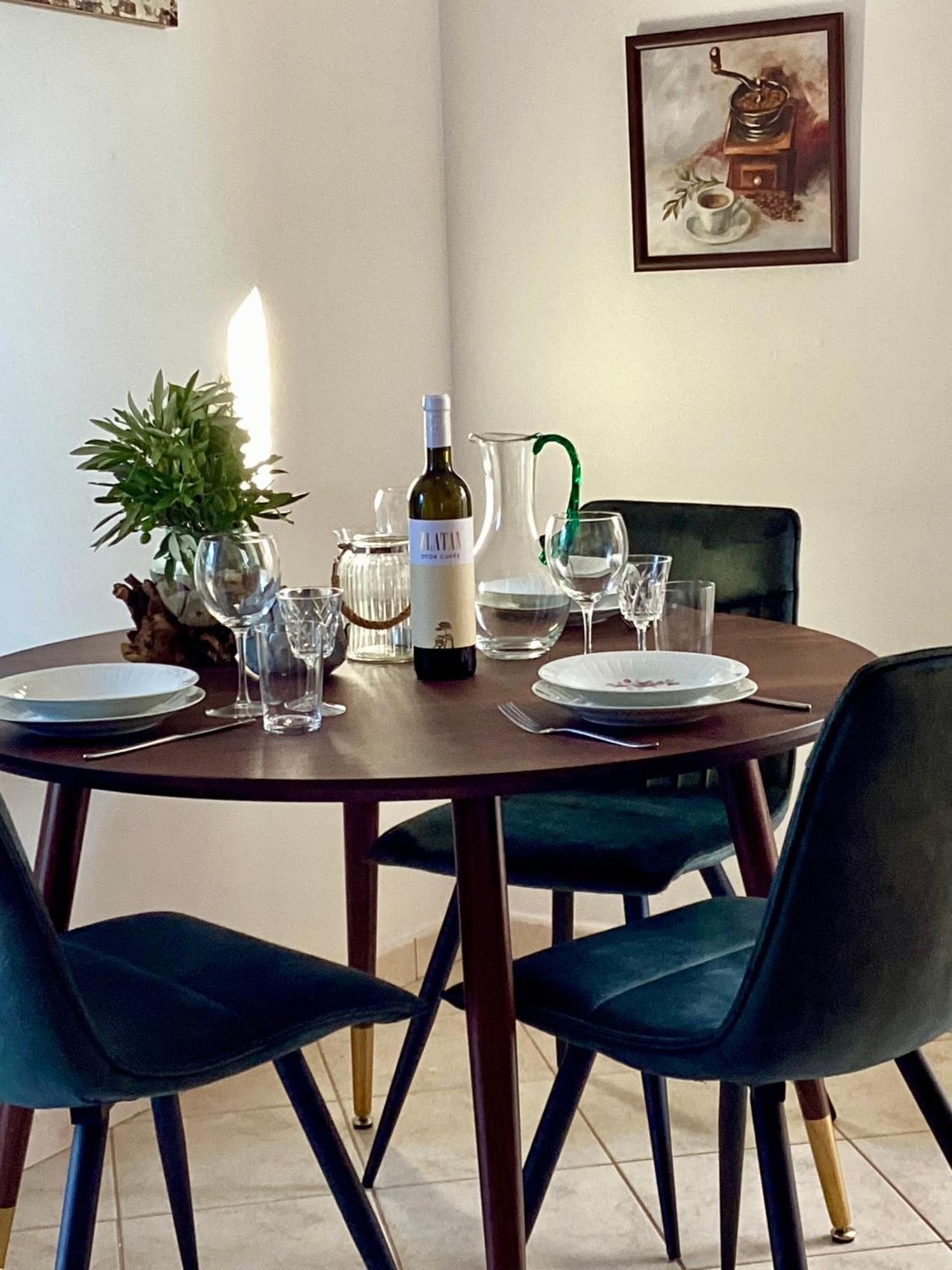 Apartmani Mate Rogoznica  Rum bild