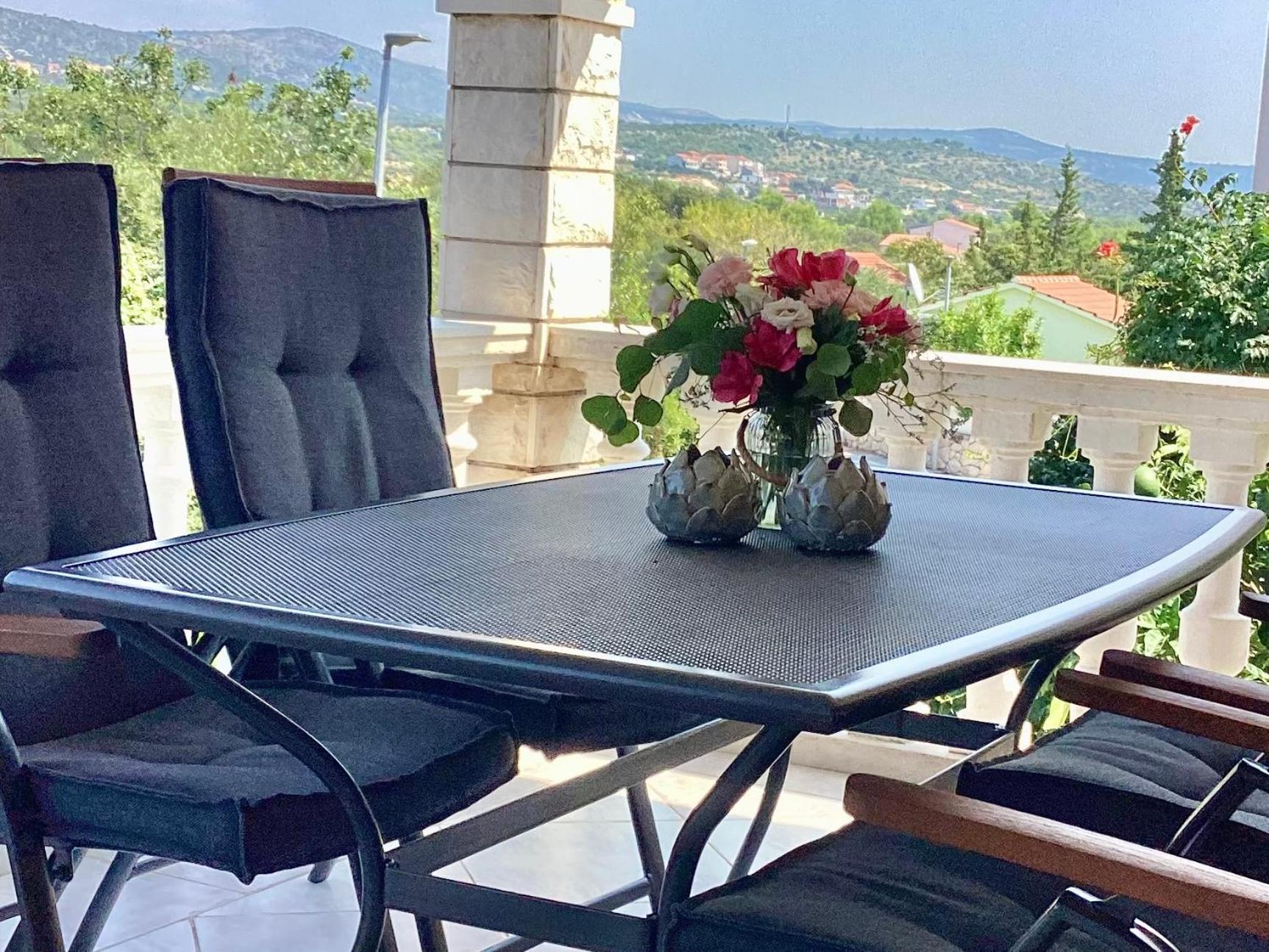 Apartmani Mate Rogoznica  Rum bild